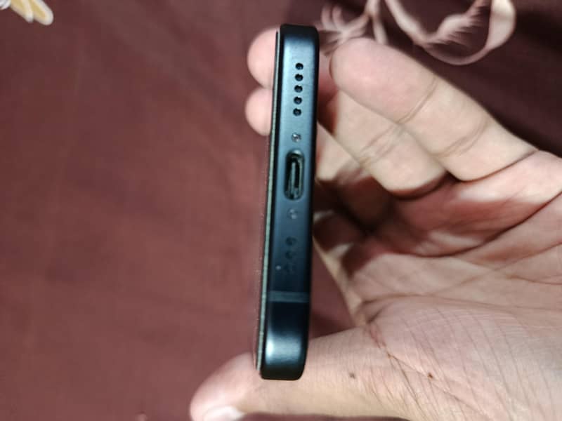 Apple iPhone 15 3