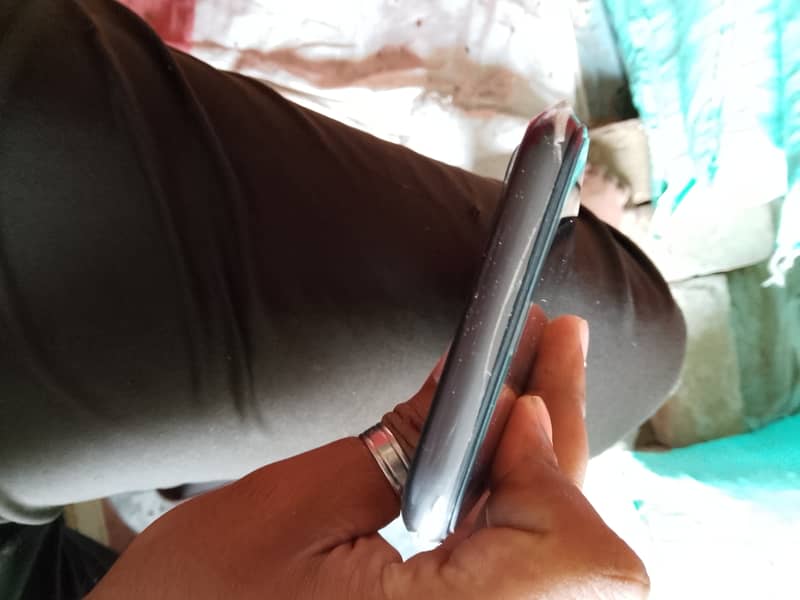 Apple iPhone 11 0