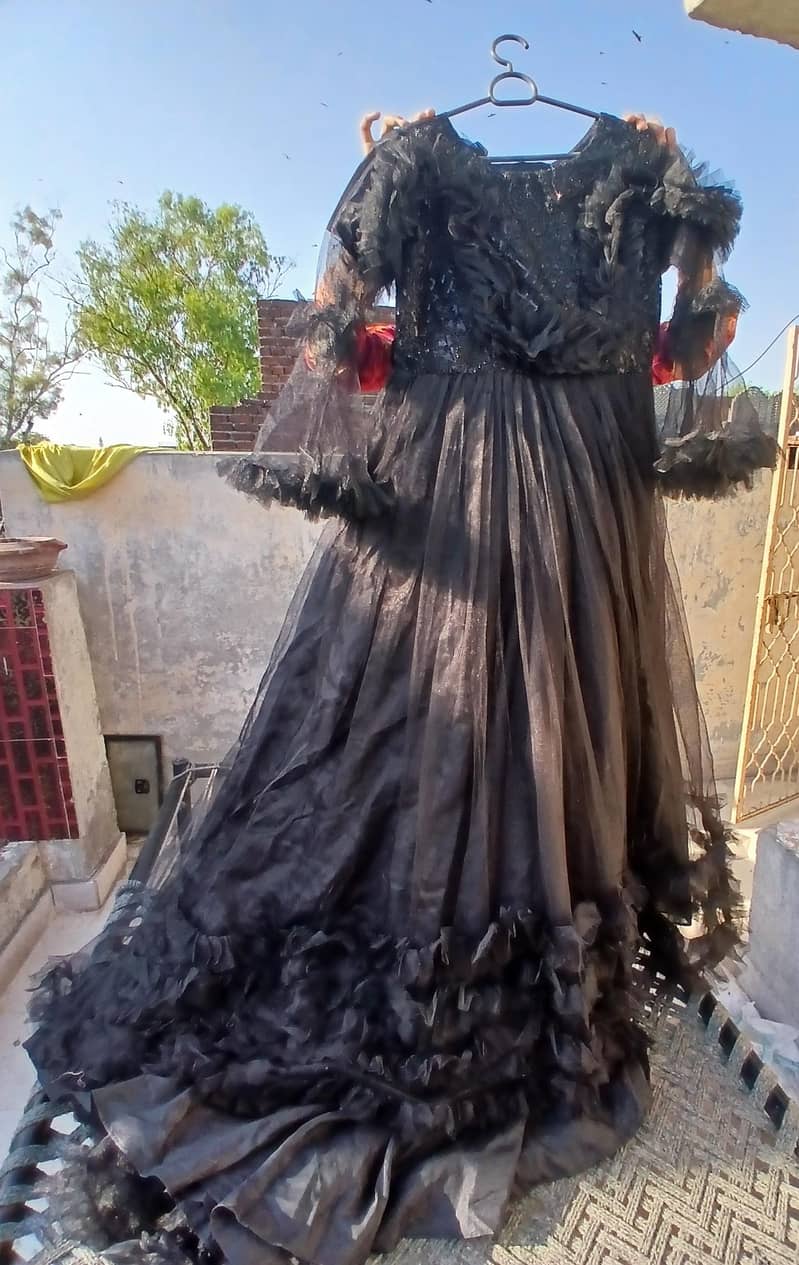 Black maxi 1