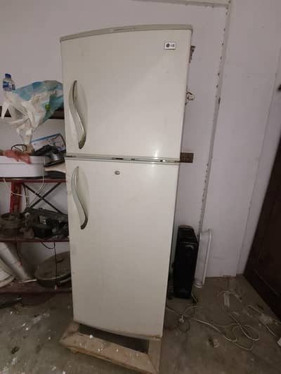 LG no frost fridge for sell