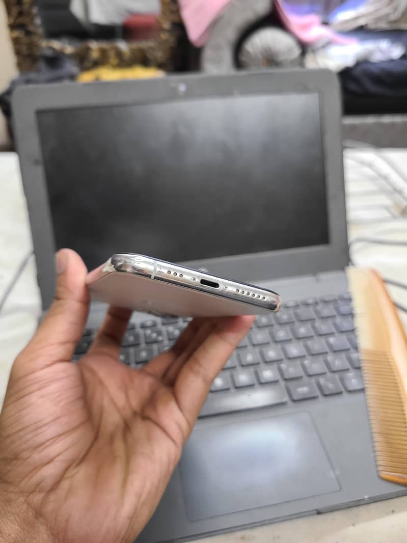 Apple iPhone 11 Pro 2