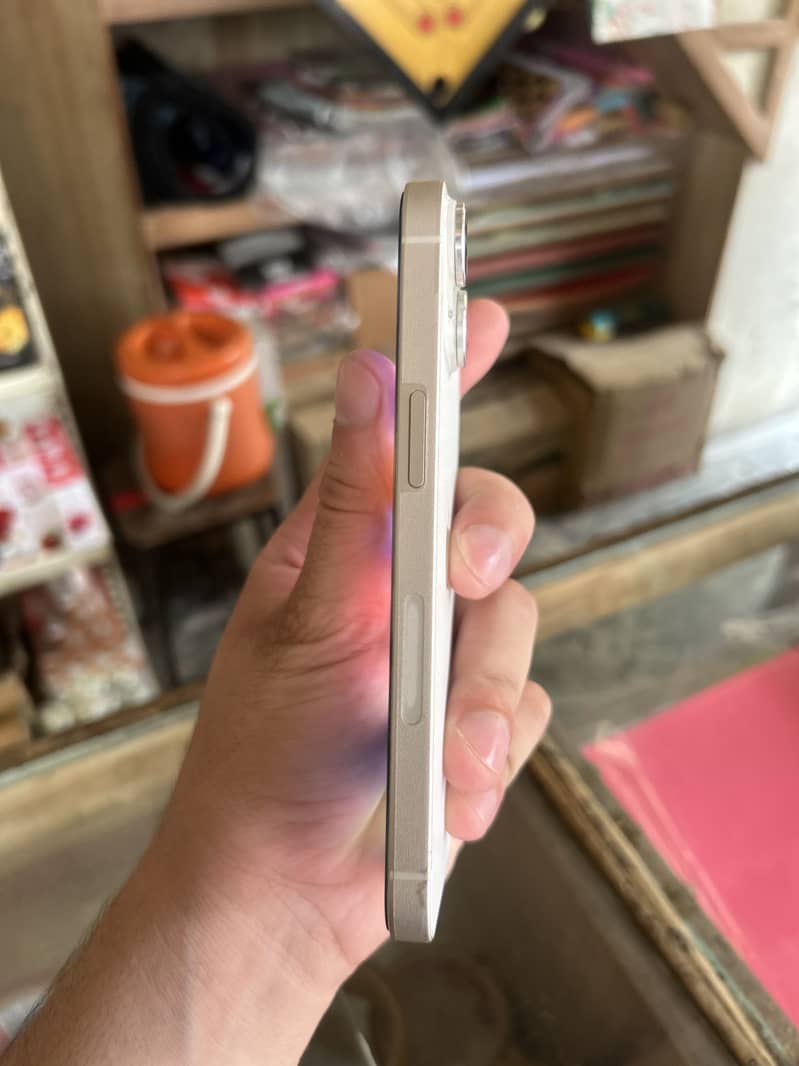 Apple iPhone 14 1