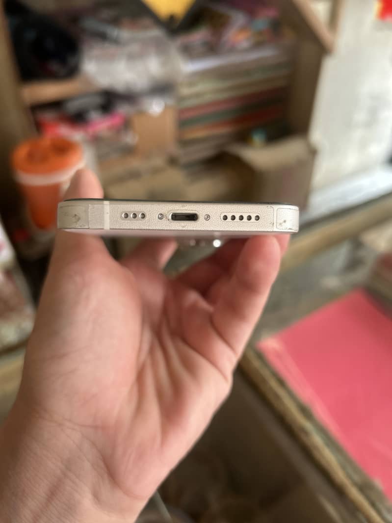 Apple iPhone 14 3