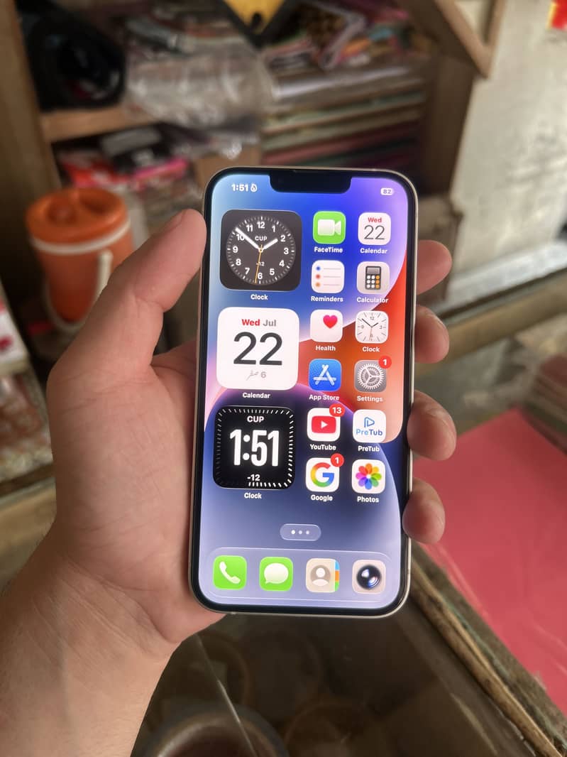 Apple iPhone 14 4