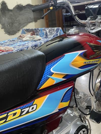 Bike tanki tapa 2 tone 26 model sticker with trending design