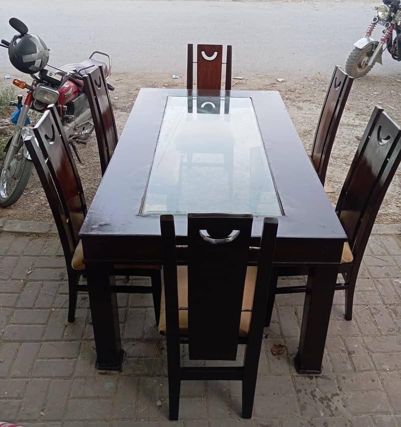dinning table 0