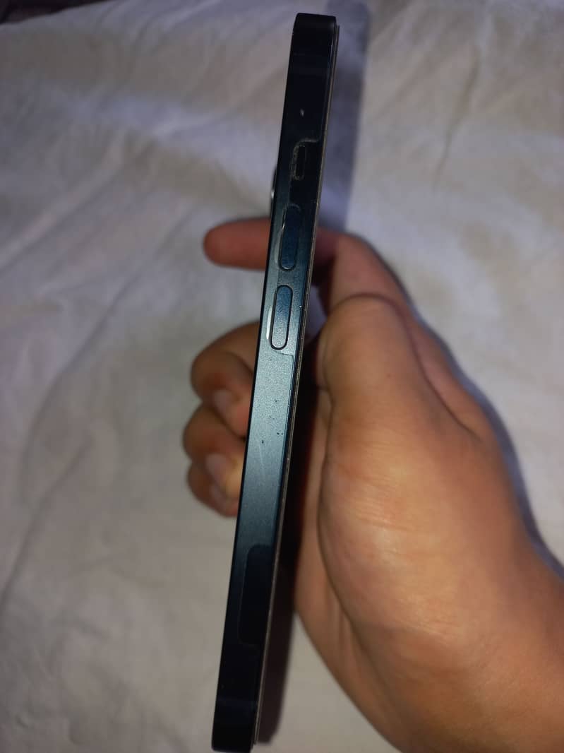 Apple iPhone 14 2