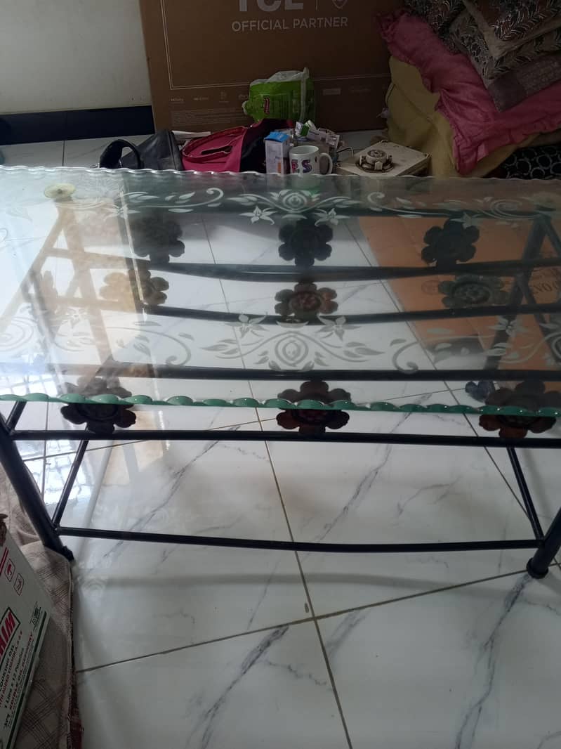 glass table 1
