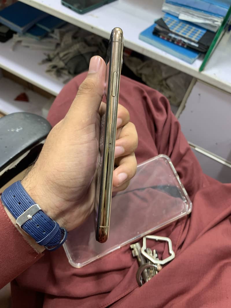 iPhone 2