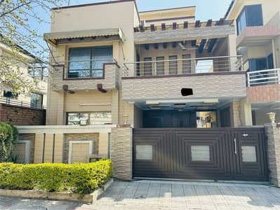 10 Marla 5 bedroom double unit house  Supreme location