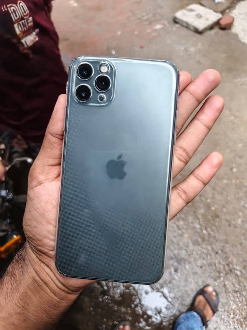 iPhone 11 Pro Max 3
