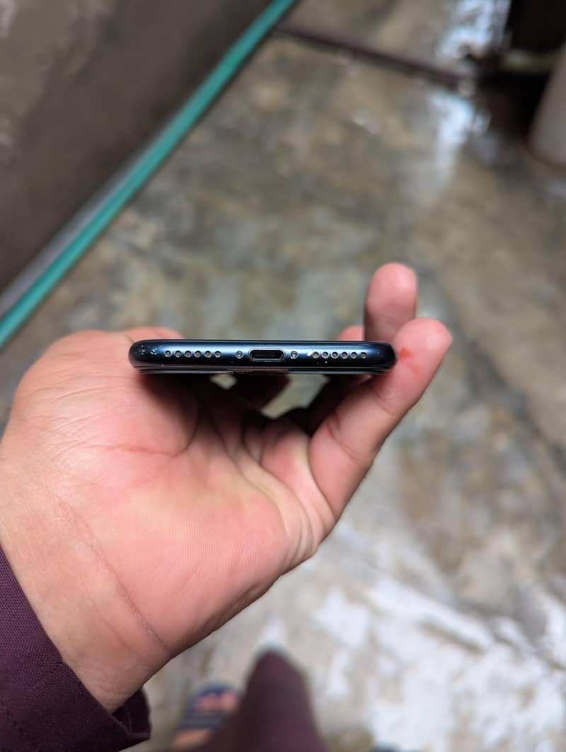 Apple iPhone SE 3