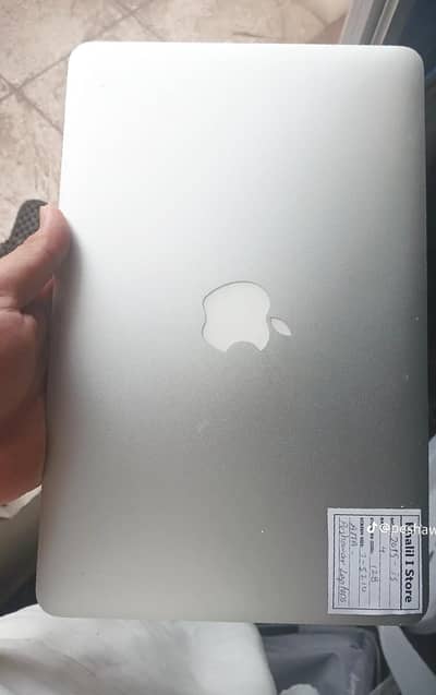 macbok air 2015. stock available