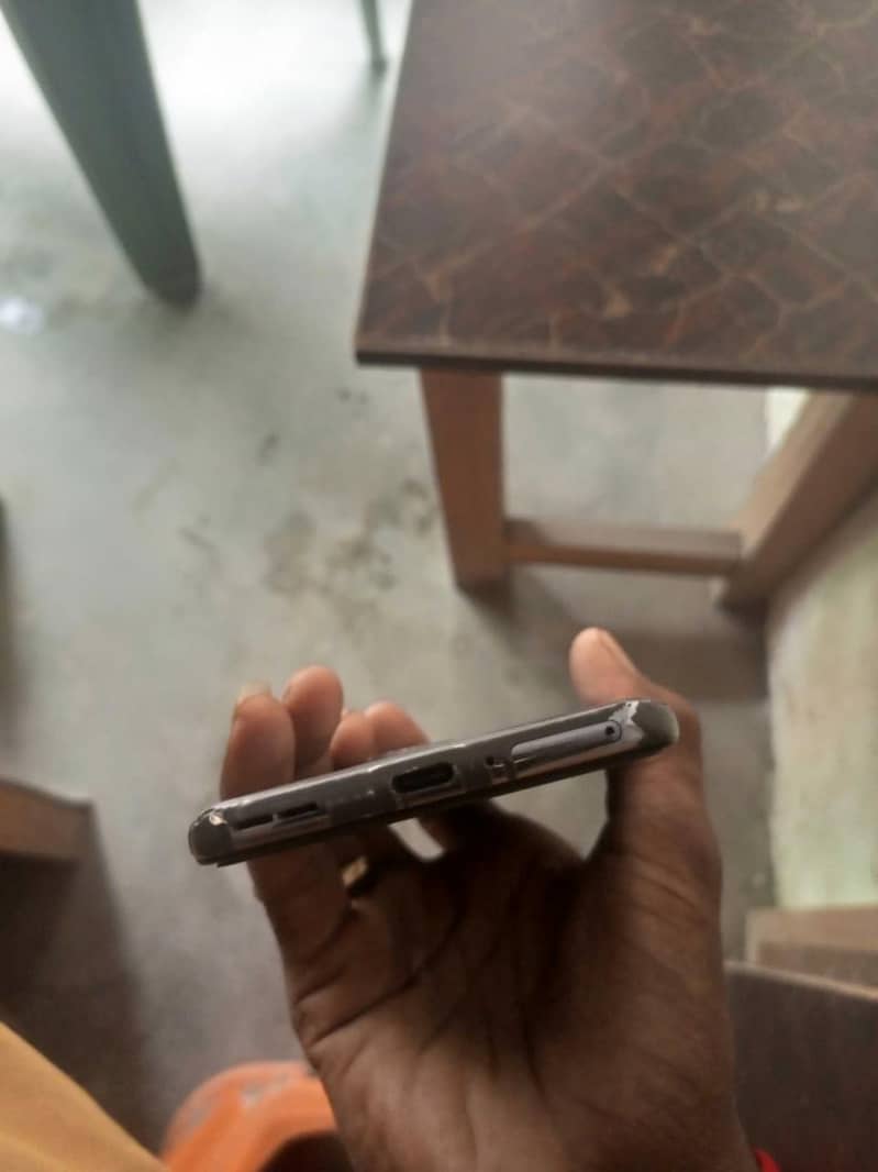 One Plus 9 6