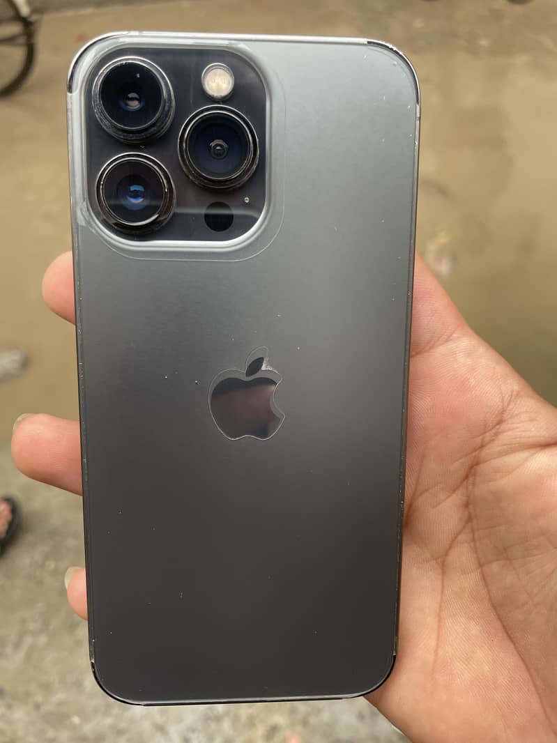 Iphone 13pro 10/10condition 1