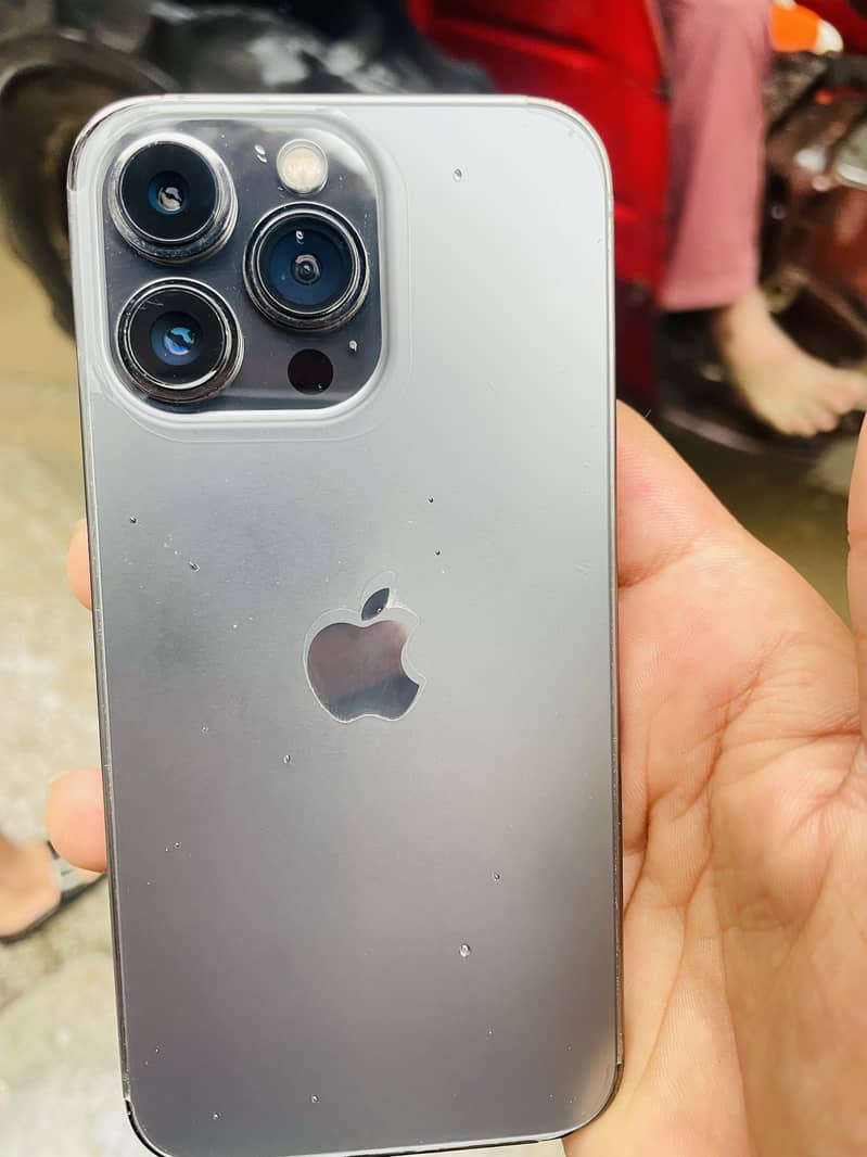Iphone 13pro 10/10condition 8