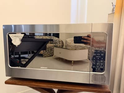 Microwave Oven