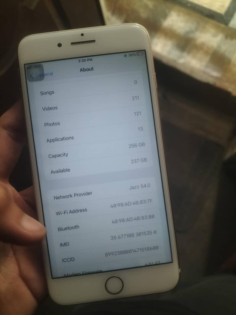 Apple iPhone 8 Plus 5