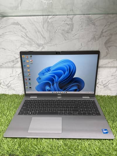 Dell Latitude 5520 (i5 11th Gen) (16/256)