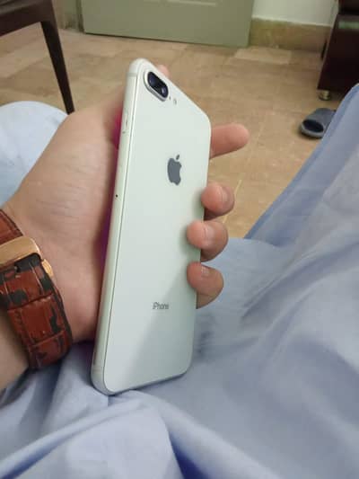 iPhone 8Plus  wahite colour