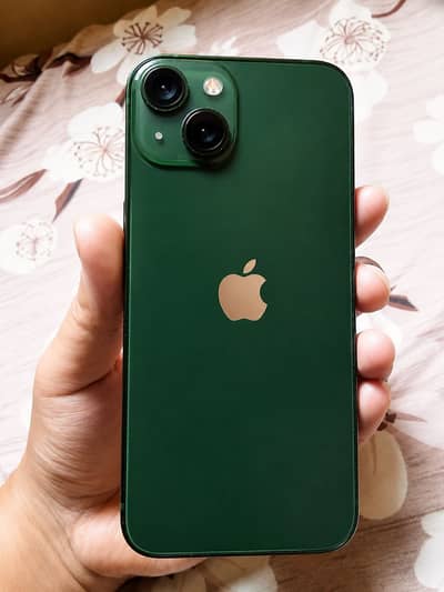 Apple iPhone 13