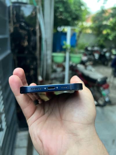 Apple iPhone 12 64gb jv