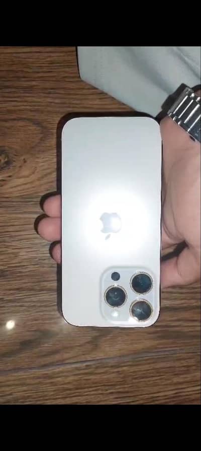 iPhone 16 Pro non pta 10/10 condition with 3 month sim time