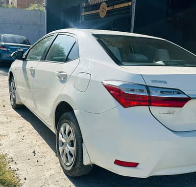 Toyota Corolla GLI 2018 b2b original brand new condition b2b