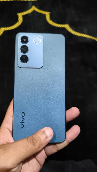Vivo V27e