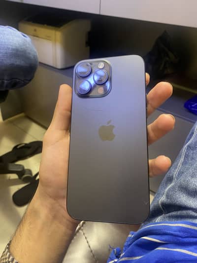 Apple iPhone 16 Pro Max