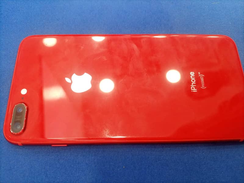Apple iPhone 8 Plus 1