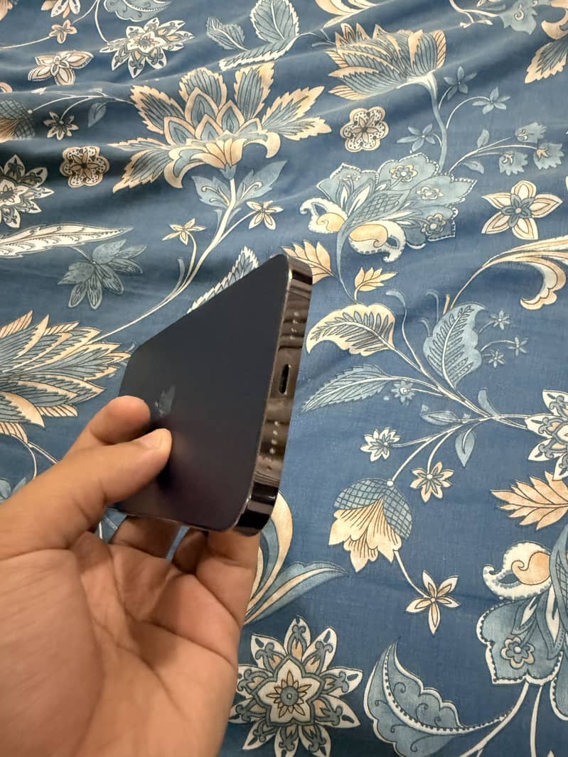 iphone 14 Pro Max 8