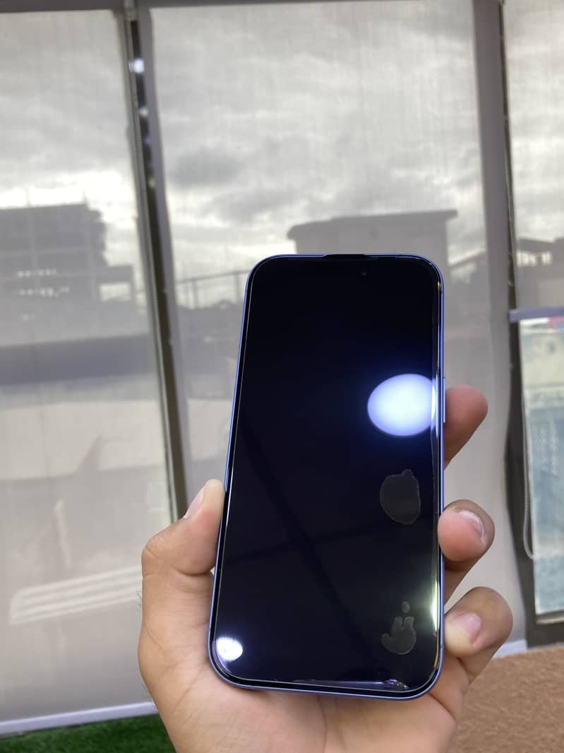Apple iPhone 17 4