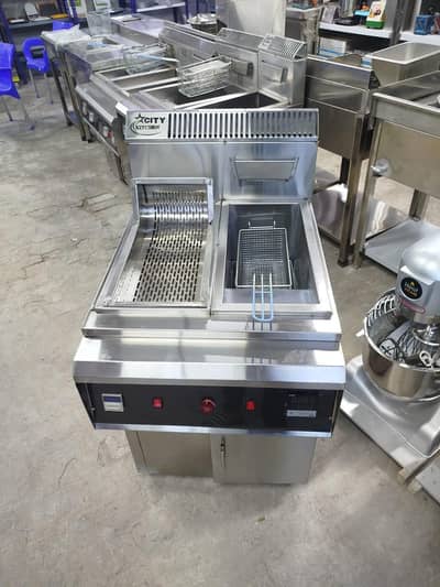 Fryers 16 Liters / 24L / 16+16 available counter