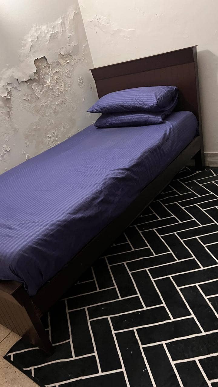 Double bed and single bed 4