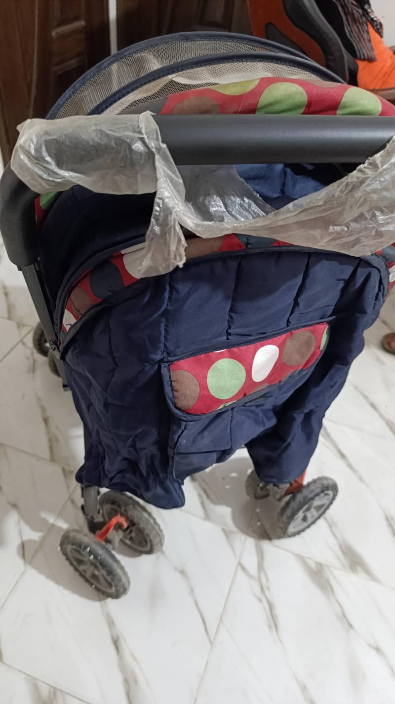 Pram (Slightly Used) 1
