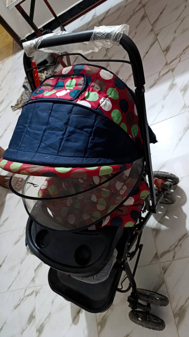 Pram (Slightly Used) 2
