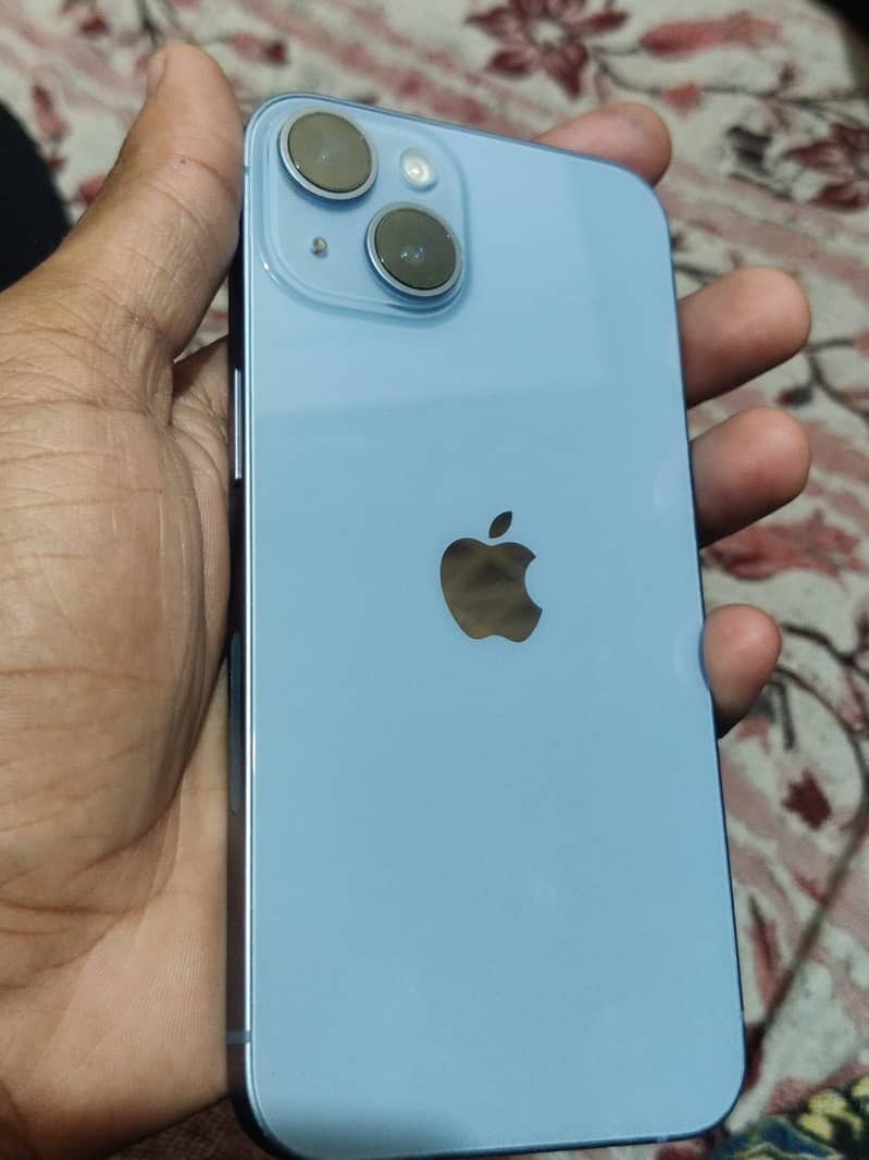 Apple iPhone 14 3