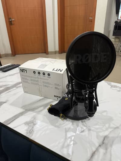  Rode NT1 Studio Condenser Microphone