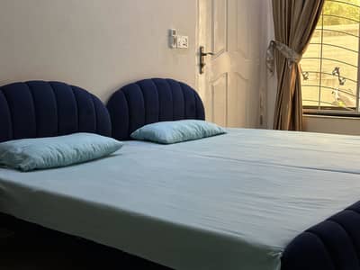 2 single wooden velvet beds for sale + free Foam