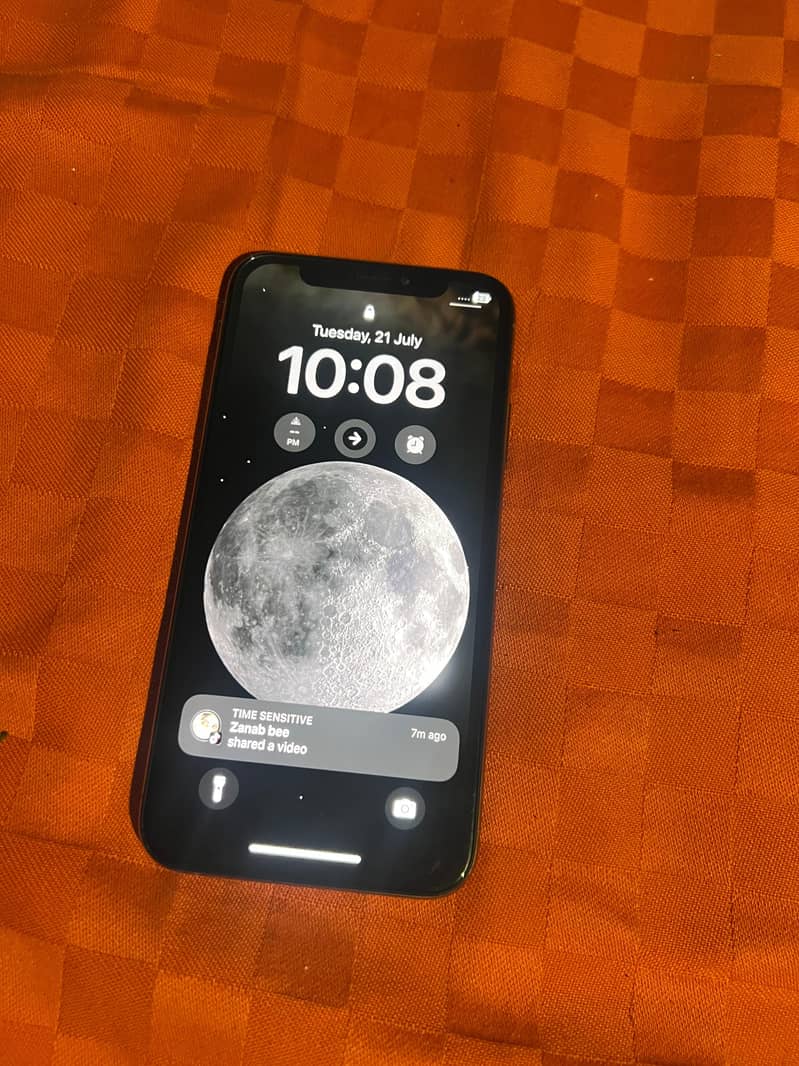 Apple iPhone XS 0