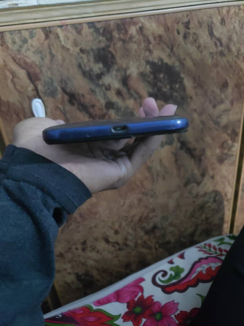 Nokia C21 4