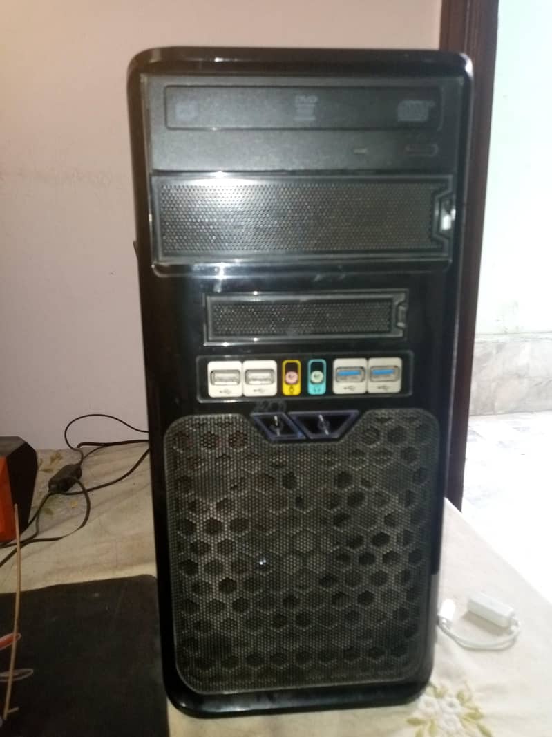 INTEL GAMING PC condition 10/10 1