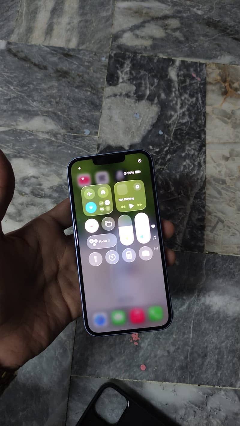 Apple iPhone 14 7