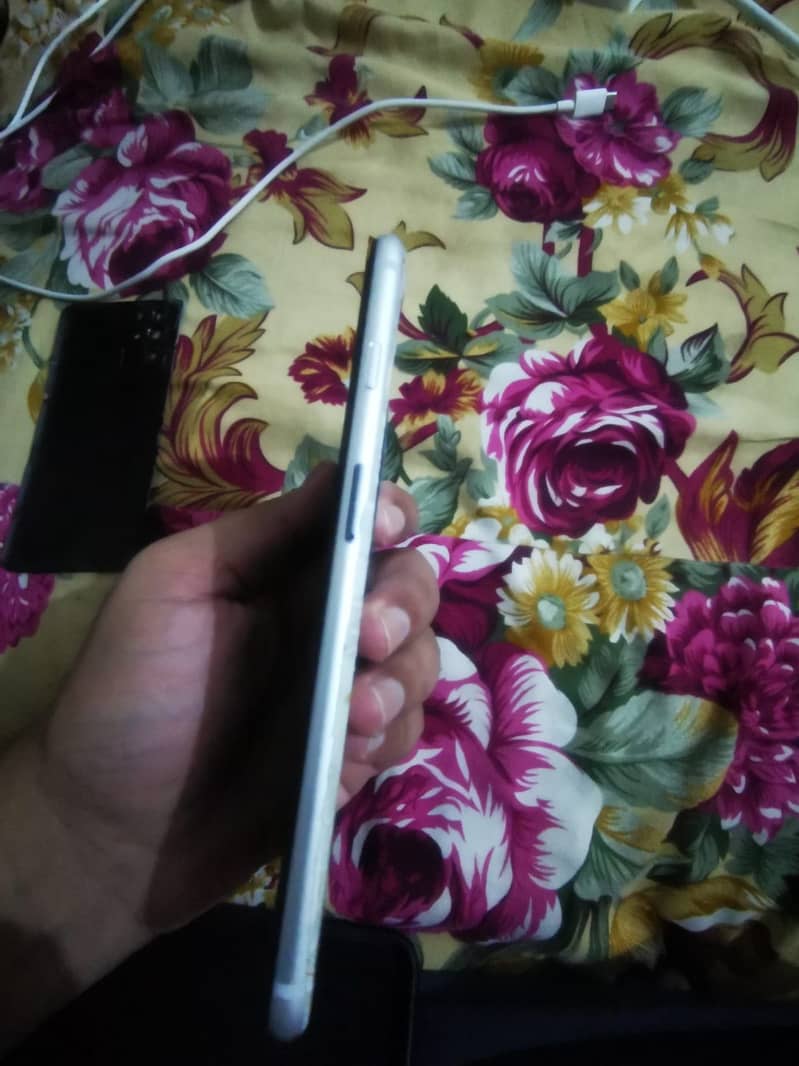 iphone 8 plus 2