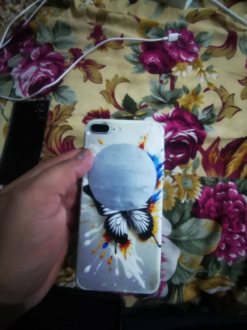 iphone 8 plus 3