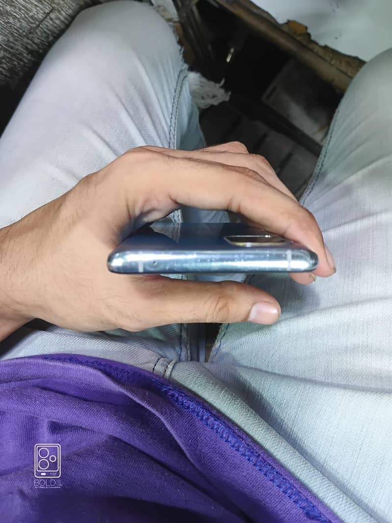 One Plus 8T 4