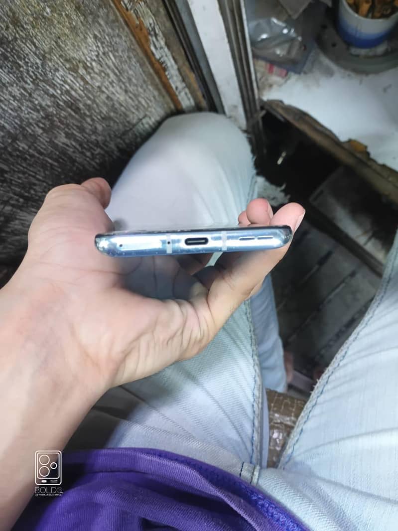 One Plus 8T 5