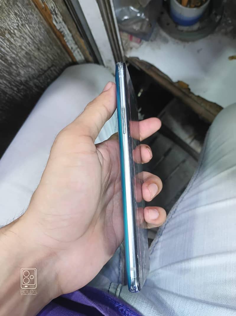 One Plus 8T 6