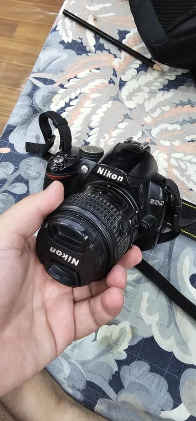 Nikon D3000